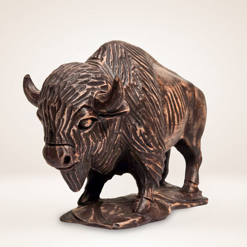 HolzBison Dekofigur™ – Naturkraft im Detail