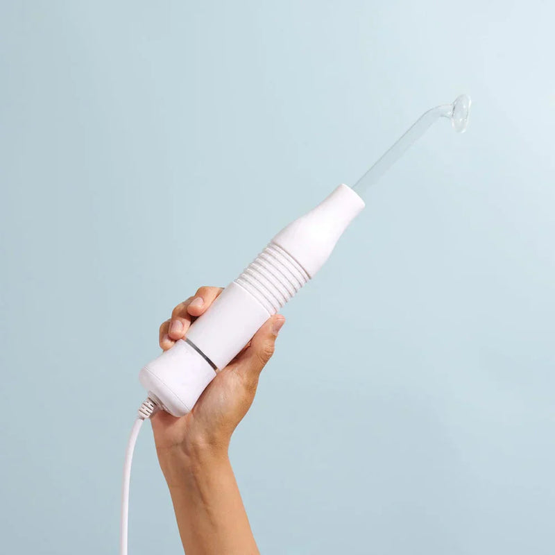 Carlina™ – Hochfrequenzgerät für strahlende, reine Haut