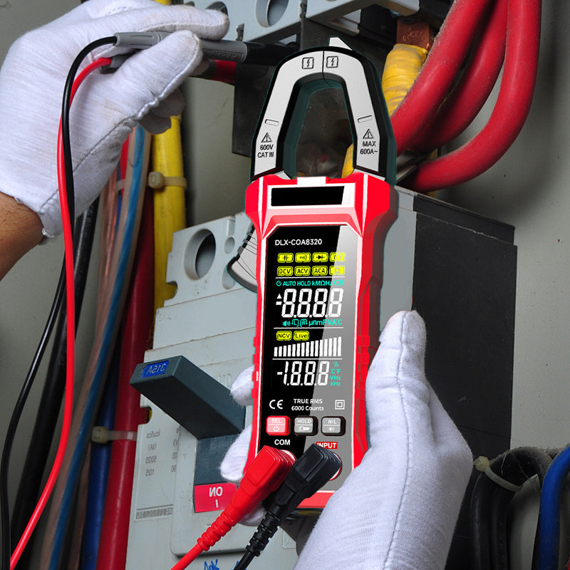 VoltSense ProClamp™ — Intelligente Messzange mit Sprachfeedback.
